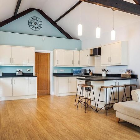 The Beach House - Fully Refurbed March 2024 Oystermouth Exteriör bild