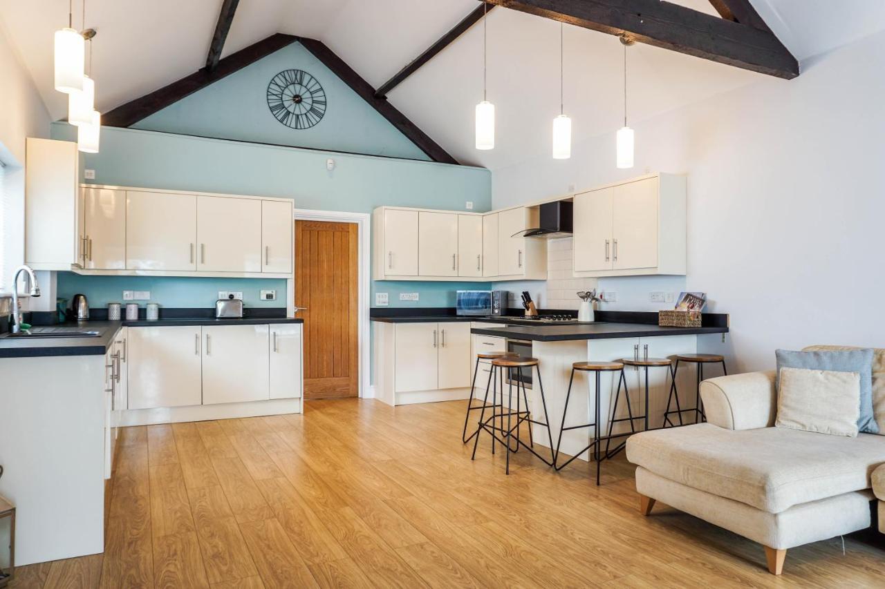 The Beach House - Fully Refurbed March 2024 Oystermouth Exteriör bild